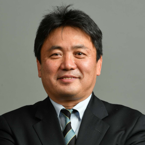青山 和浩 教授