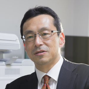 梅田 靖 教授